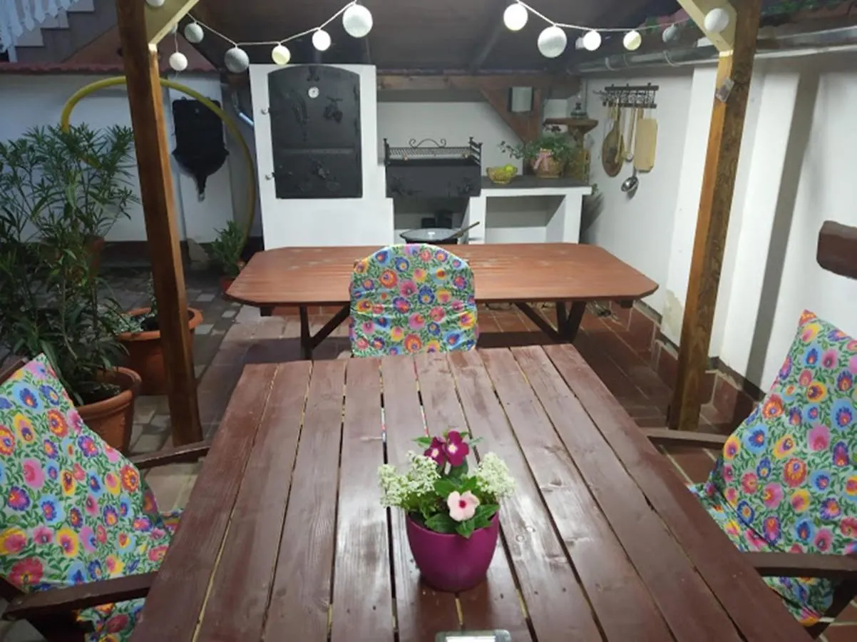 Bazsi Apartman Hajdúszoboszló 0*,
