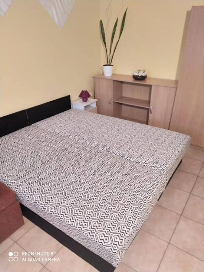 Bazsi Apartman Hajdúszoboszló Apartment