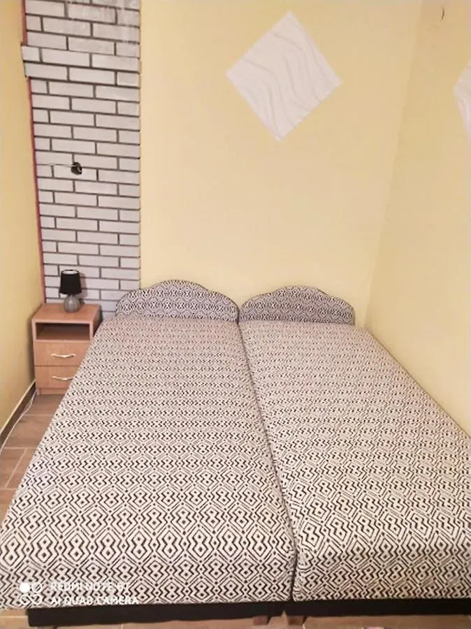 Bazsi Apartman Hajdúszoboszló 0*,